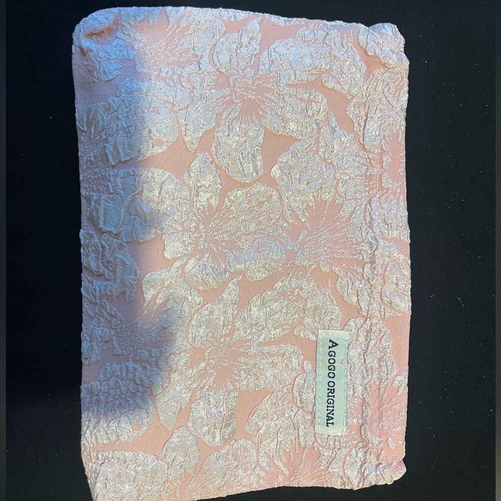 GOGO Pencil case/Makeup bag.